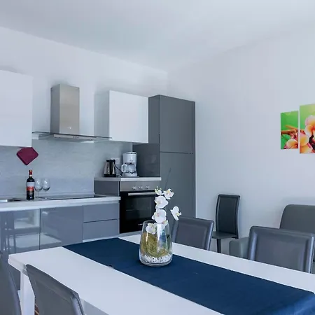 La Collinetta View Appartement *